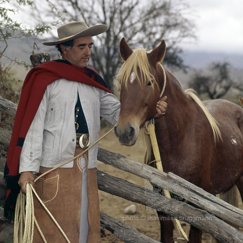 Arturo Fernández, tiene una finca cerca de Salta donde intenta mantener ...